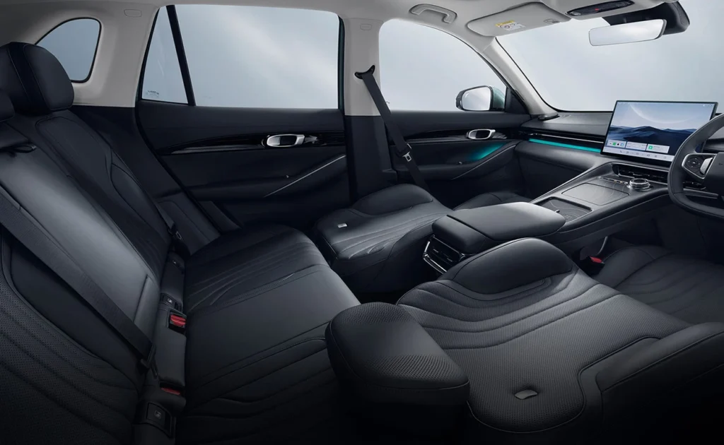 Proton eMAS 7 interior seats